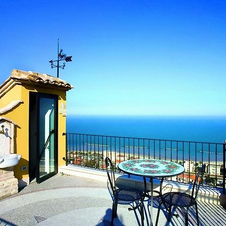B&B La Torretta Sul Borgo Grottammare Ngoại thất bức ảnh
