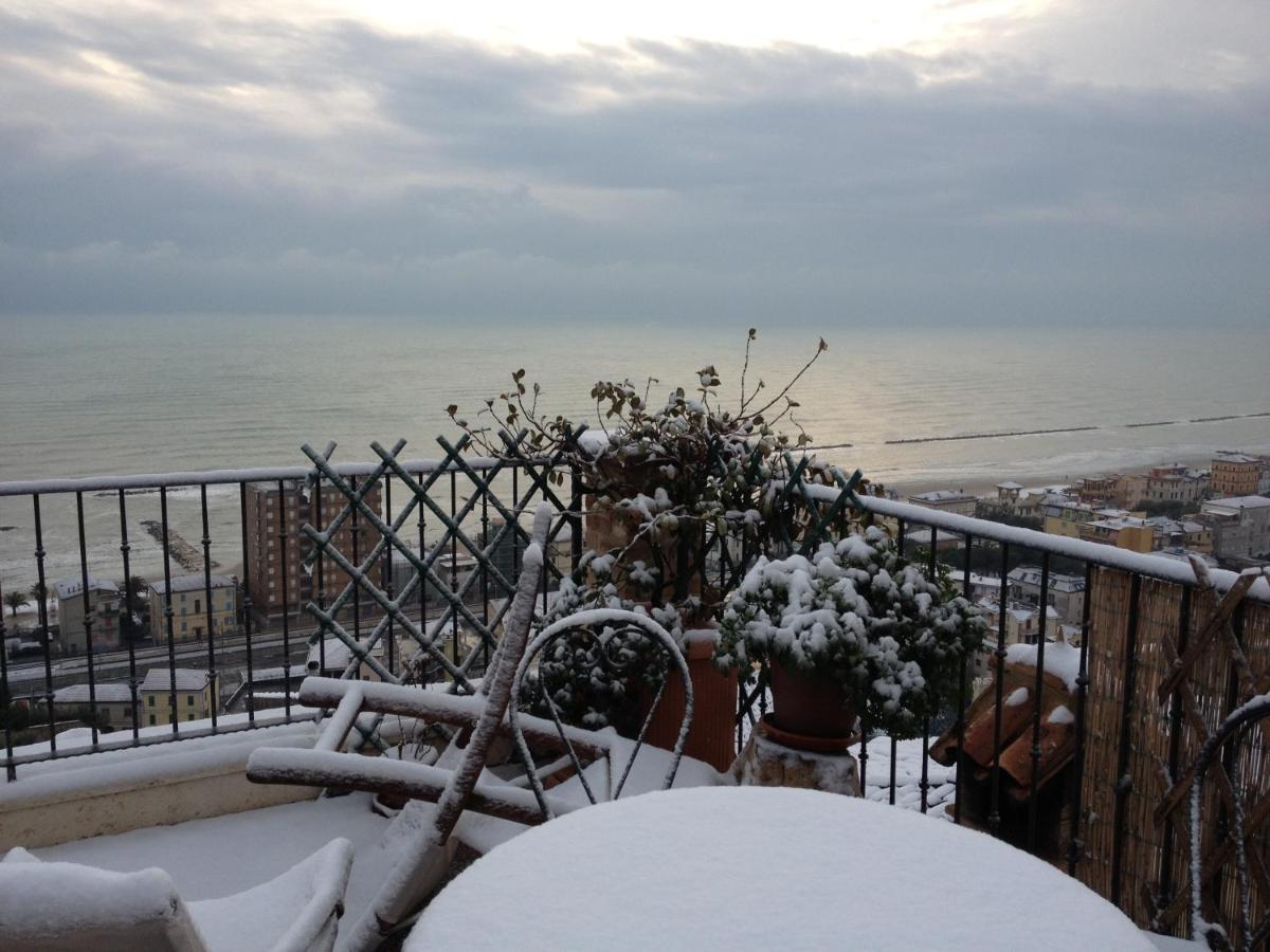 B&B La Torretta Sul Borgo Grottammare Ngoại thất bức ảnh